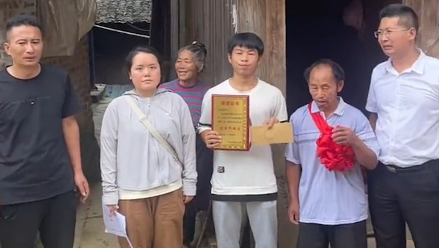 一碼一肖一特一中2024,理性解答解釋落實_10DM37.685