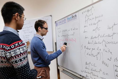 澳門管家婆一碼一肖中特,定性解答解釋定義_Linux61.979