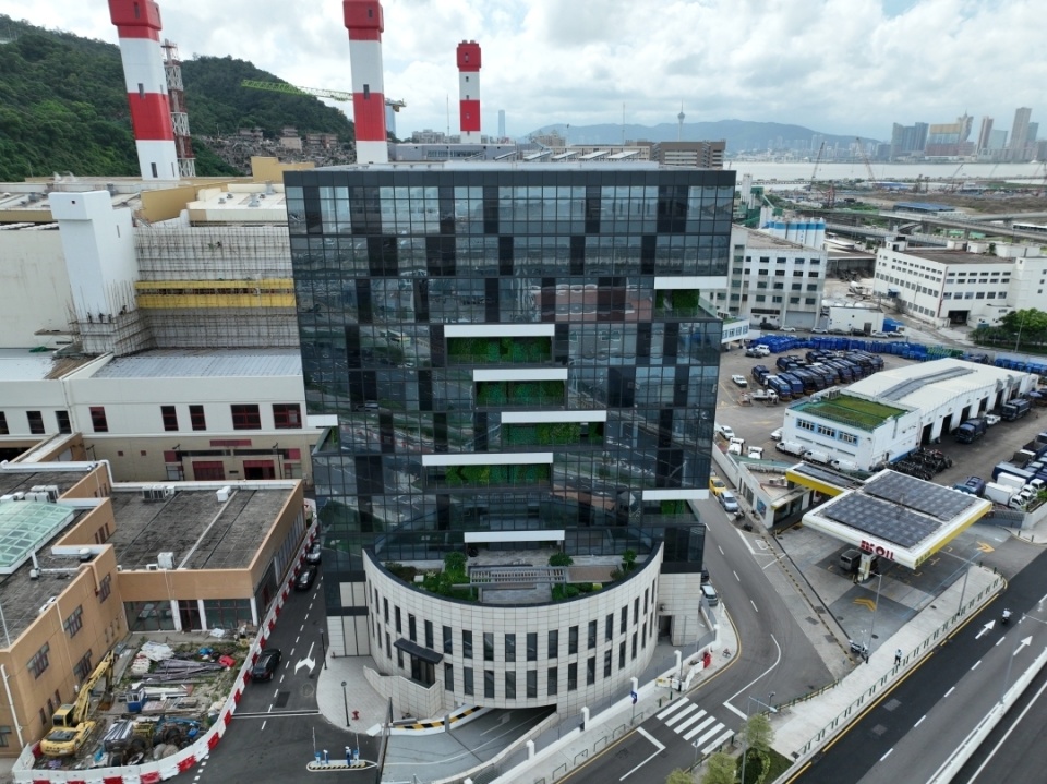 新澳門(mén)三中三必中一組,新興技術(shù)推進(jìn)策略_動(dòng)態(tài)版49.438